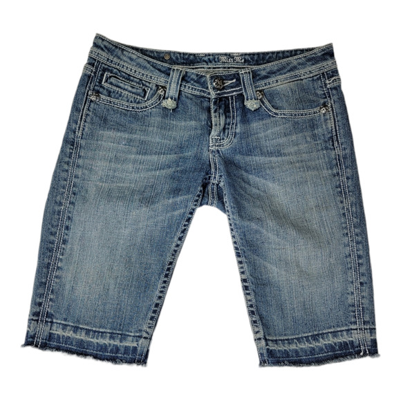 Miss Me Women's Embroidered Denim Jean Shorts Medium Wash Sonoma Blue Size 26 - Picture 2 of 6